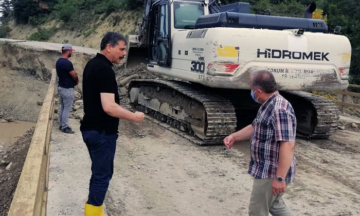 Afet Bölgesindeki Vali Çiftçi Tespitlerini Paylaştı