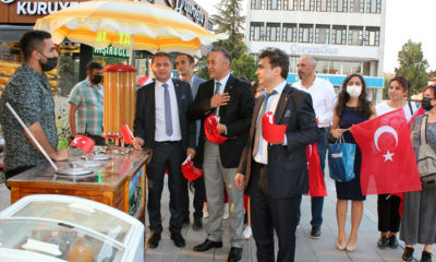 Siyasi Partilerden Örnek Birliktelik