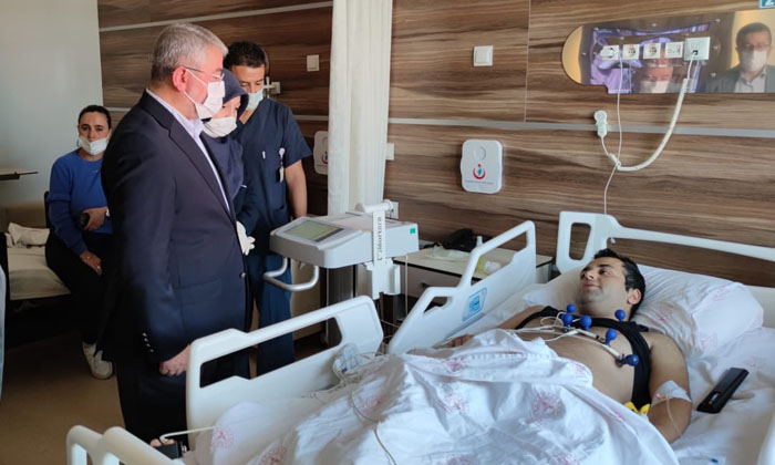 Aşgın’dan Yaralı Polise Ziyaret