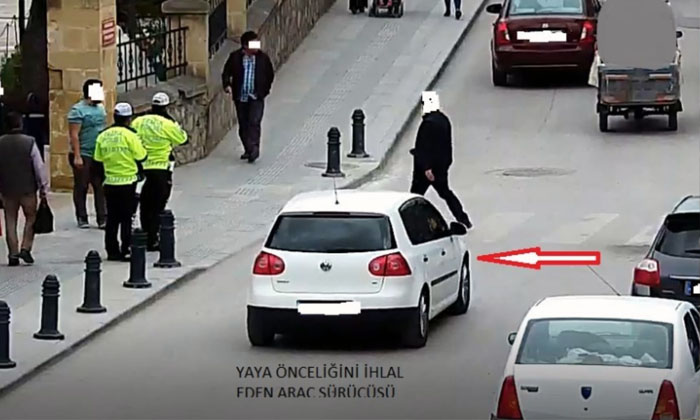 Emniyet Uyardı, Kameralar Devrede!