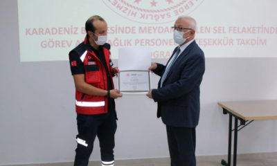 Sağlık Çalışanlarına Teşekkür Belgesi Verildi