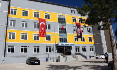 Zarfla Para İsteyen Okula Soruşturma