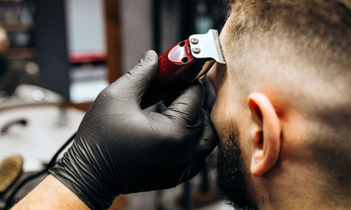 Berberlerin Kapanış Saatleri Değişti