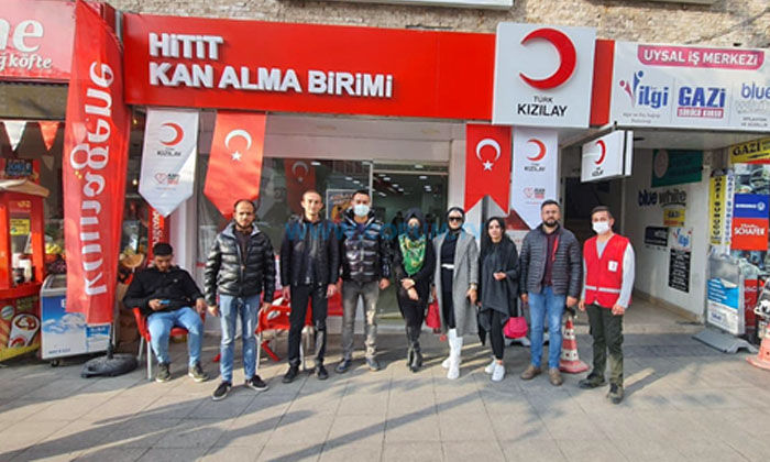 DEVA Partisi Kan Bağışladı