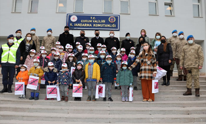 Minikler, Jandarma’yı Tanıyor