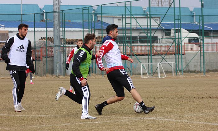 Hazırlıklar Sürüyor