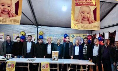 Alp Bebeğe Bir Destekte Esnaftan