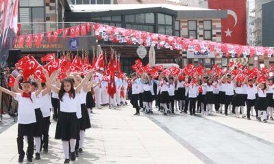 Neşe Dolu 23 Nisan!