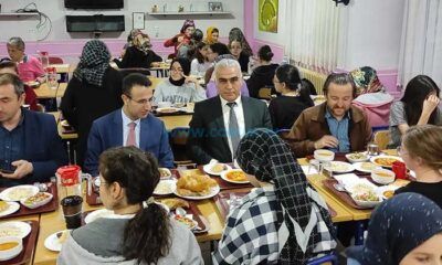 Öğrencilerle İftar Yaptılar