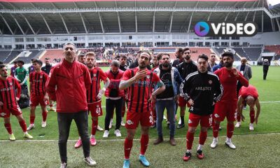 Futbolcular İçlerini Taraftara Döktü