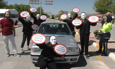 Yaya Güvenliğine Pandomim ile Dikkat Çektiler