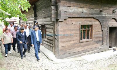 Akşemseddin’in Yaptığı 600 Yıllık Camiyi İnceledi