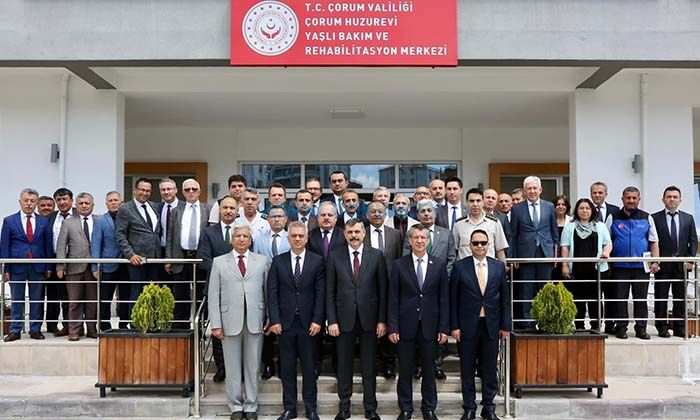 Kamu Hizmetlerini Konuştular