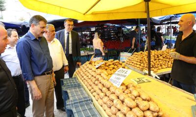 Pazarda Hal Hatır Sorup Vatandaşı Dinlediler