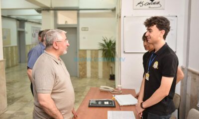 ‘Öğrenciler ve Öğretmenlerimizin Yanındayız’