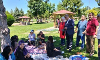 Ahlatcı, Kültür Park’ta Halkla Bir Araya Geldi