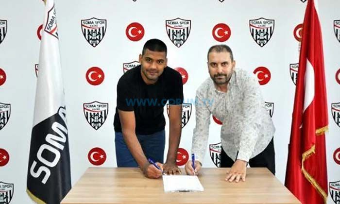 Çorum FK’nin Eski Futbolcusu Soma İle Anlaştı