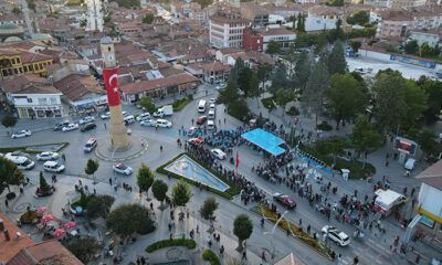 Gazi Caddesi Trafiğe Kapandı
