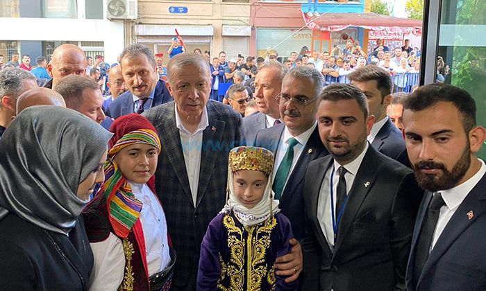 Erdoğan’dan AK Parti’ye Ziyaret