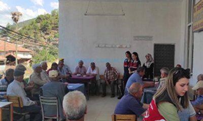 Jandarma, Kırsalda Kadına Şiddete Karşı Halkı Bilinçlendiriyor