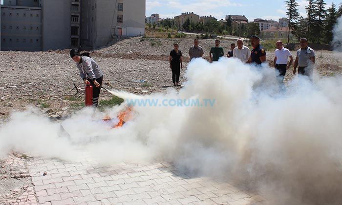 Sağlıkçılara Yangın Eğitimi