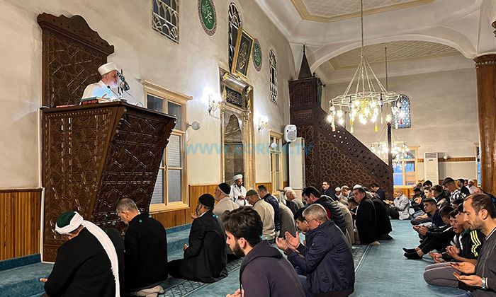 Aileler Sabah Namazında Buluştu     