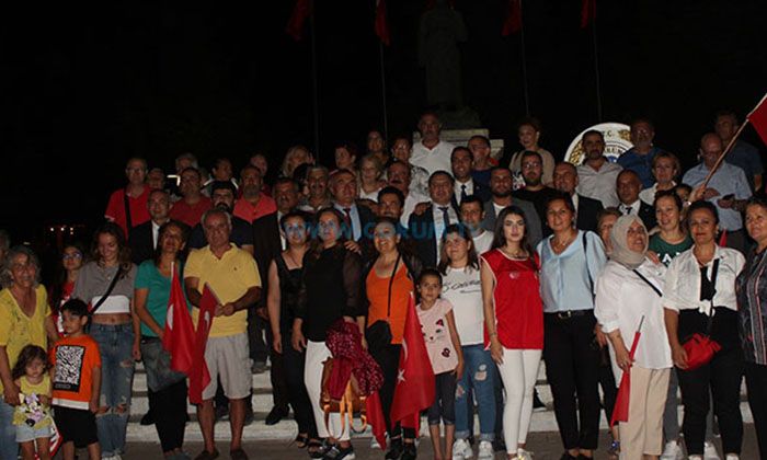 Asırlık Büyük Zaferi Yürüyüşle Kutladılar