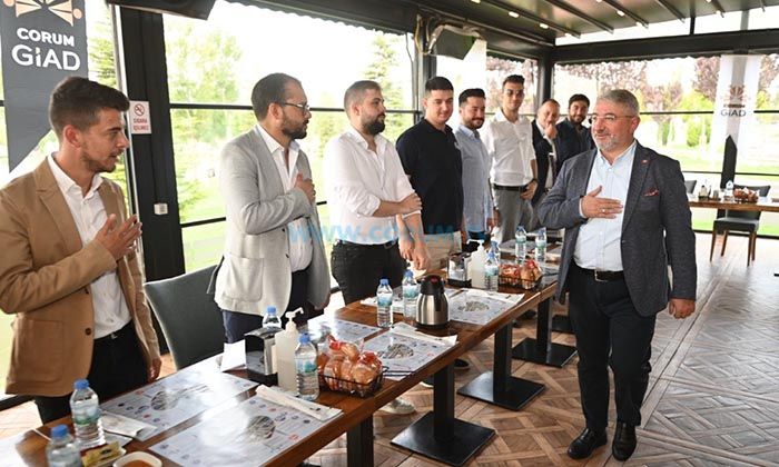 Başkan Aşgın, Genç İş İnsanlarıyla Buluştu