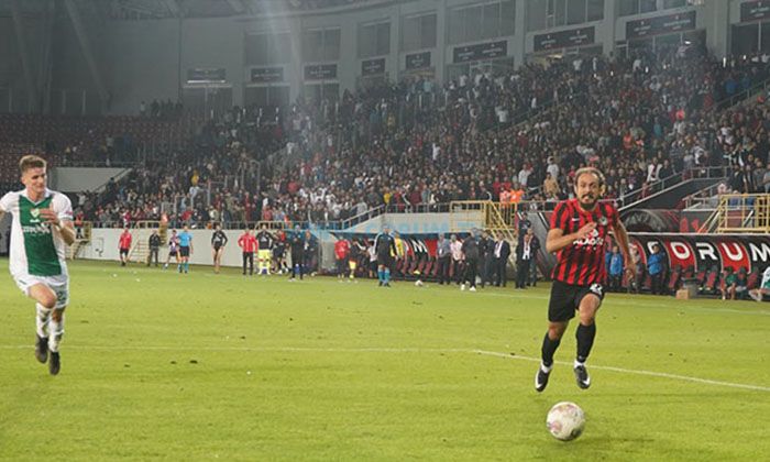 Burak Çalık 100’ler Kulübünde