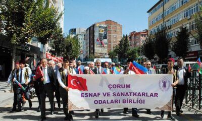 Esnaf Mehter Eşliğinde Yürüdü