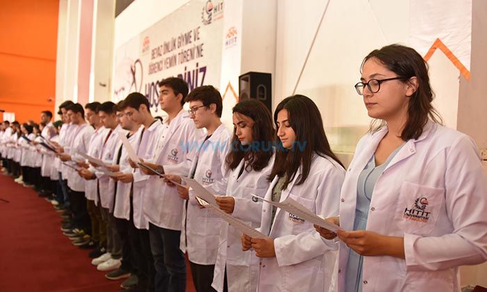 Geleceğin Doktorları Önlük Giyip Yemin Etti