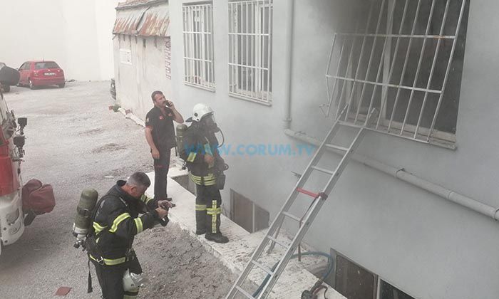 Ofiste Çıkan Yangın Korkuttu