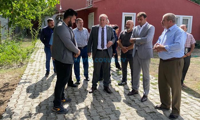 Şahiner, Şehit Ailesiyle Görüştü