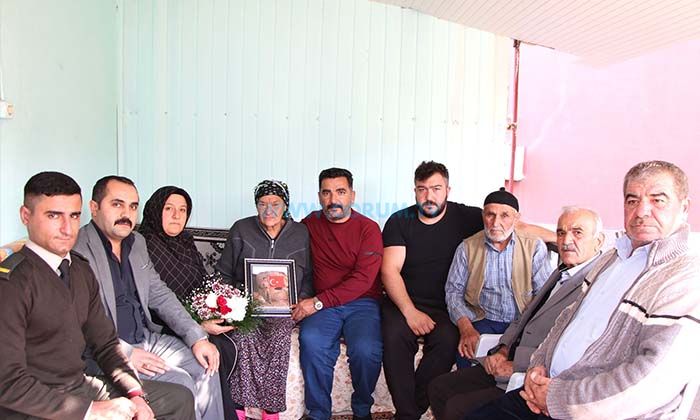 Şehit Ailesini Duygulandıran Ziyaret