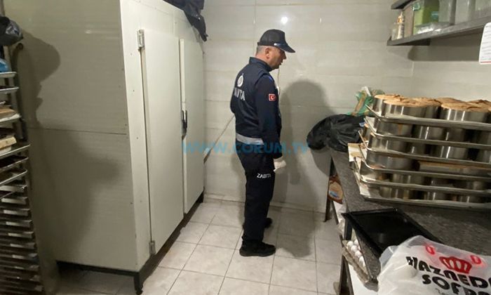 Zabıta Ekipleri Gramaj ve Hijyen Kontrolü Yaptı