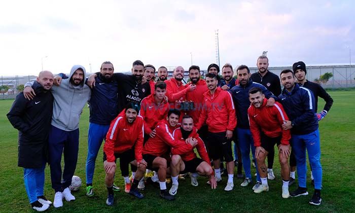 Yazgan’a Sürpriz Kutlama