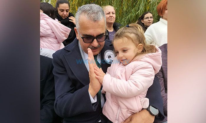 Ahlatcı: Çocuk Sevgisi İnsan Sevgisi İçin Bir İhtiyaçtır