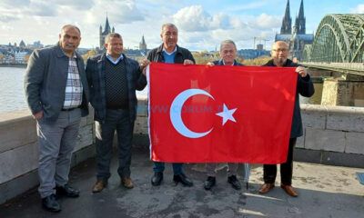 Almanya’da Türk Bayrağı Açtılar