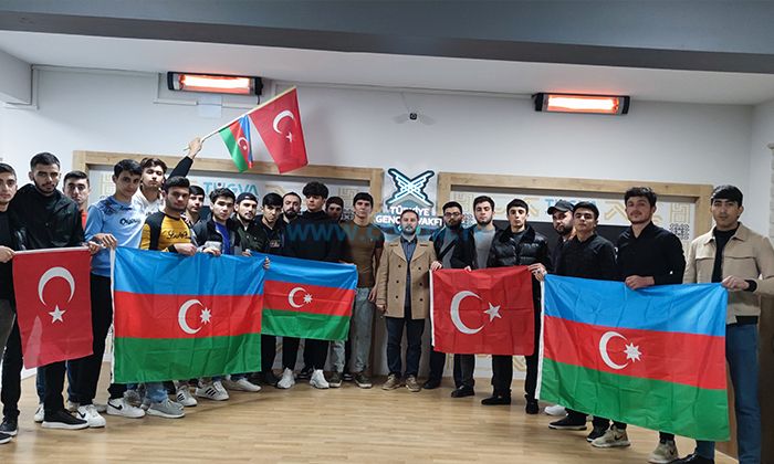 Azerbaycanlı Öğrencilerle Karabağ Zaferi’ni Kutladılar