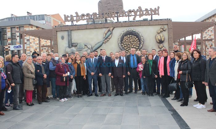 CHP’li Milletvekilleri Esnafı ve Halkı Dinledi