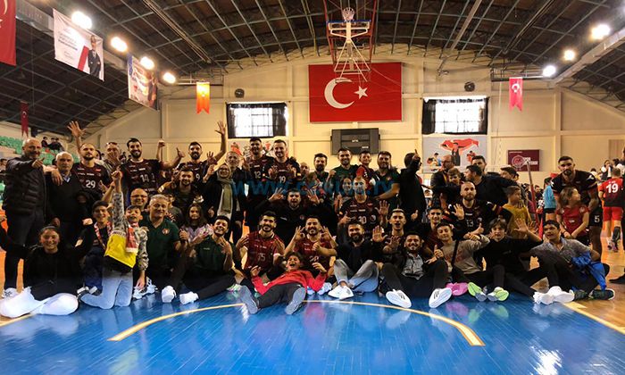 Efeler Yine Kazandı!