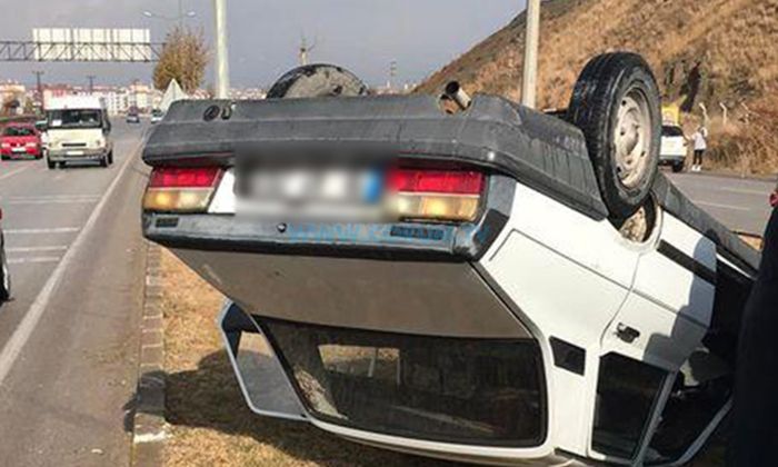 Kontrolden Çıkan Araç Devrildi