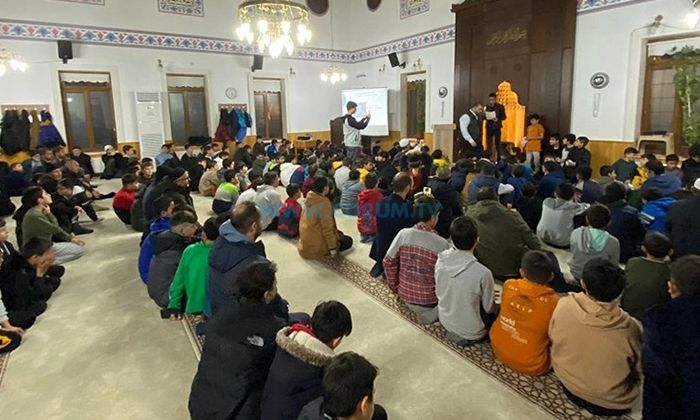 Camide Gençlik Buluşmaları Sürüyor