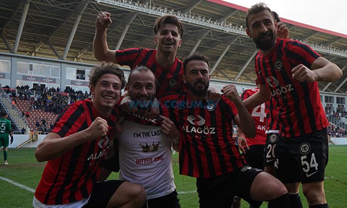 Sinan Kurumuş Krallığını İlan Etti