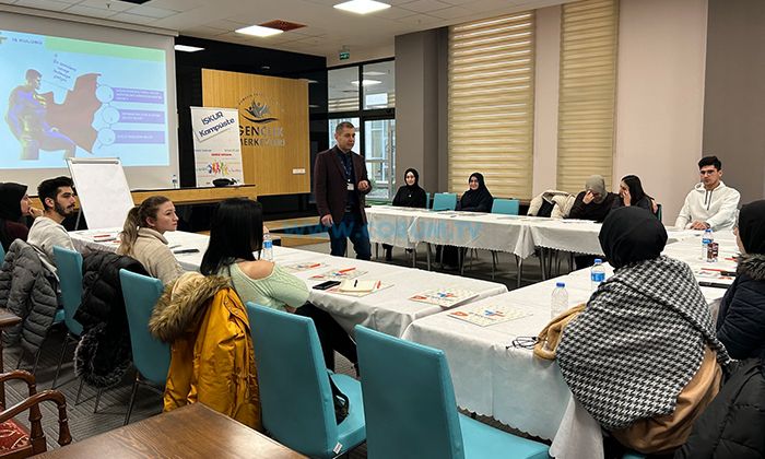 Üniversite Öğrencilerine Mülakat Simülasyonu