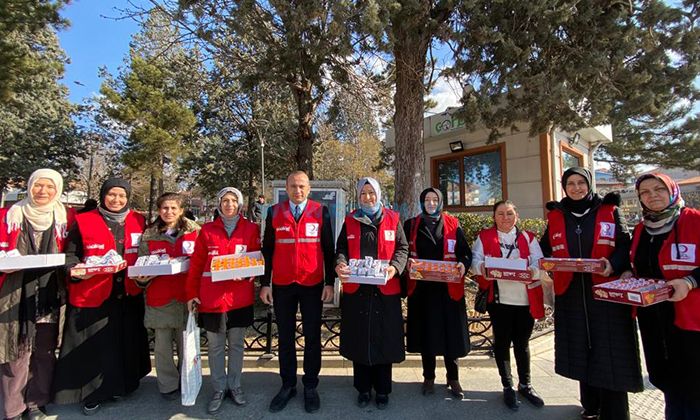 Kızılay, Kandil’de Lokum Dağıttı