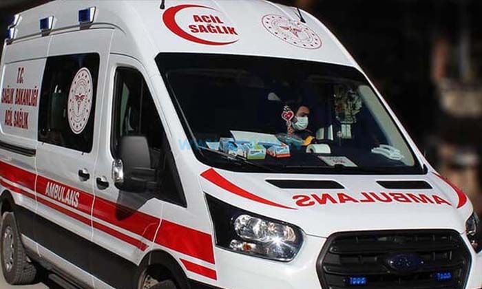 Parkta Düşen Yaşlı Adam Hayatını Kaybetti