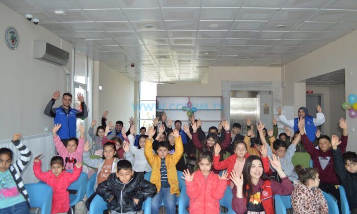 Alaca’da Depremin İzleri Siliniyor