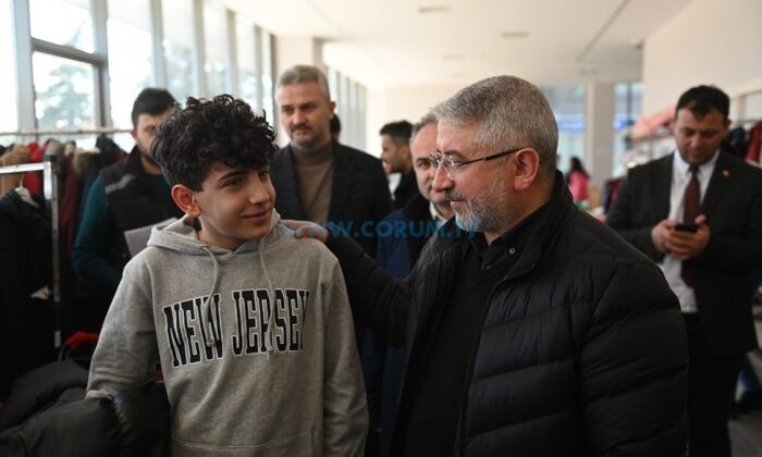 Başkan Aşgın’dan Hayır Çarşısı’na Destek Çağrısı