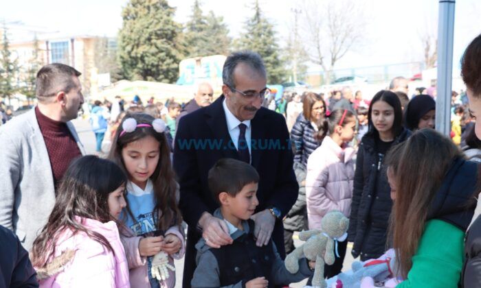 Depremzede Çocuklar İçin Kermes